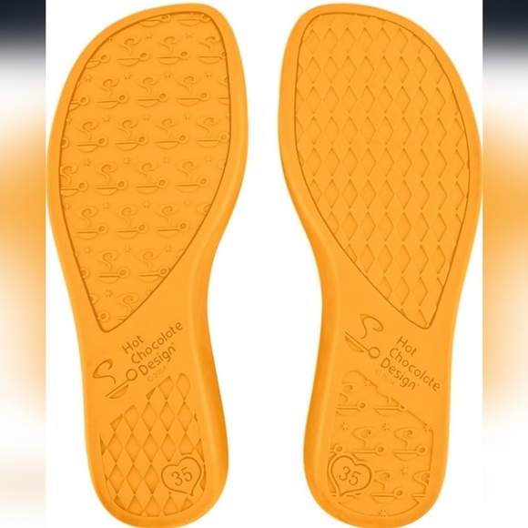 Hot Chocolate Design Chocolaticas Dark Gothic Canvas Women's Mary Jane Flat Shoe - Picture 5 of 7